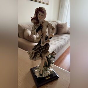 Giuseppe Armani Italian Winter Snowflakes figurine 15” #0235C Hand Signed